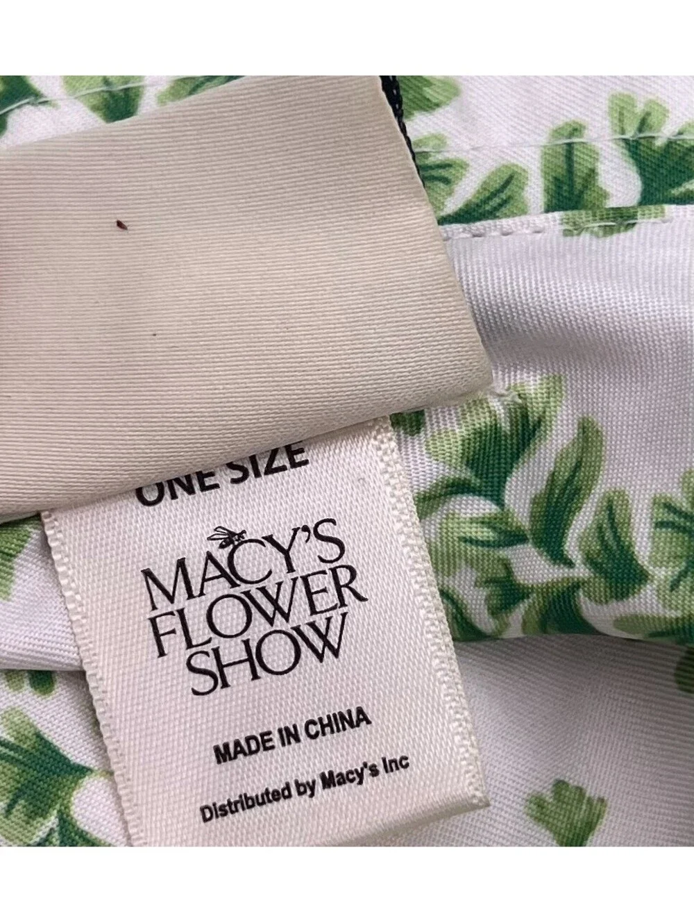 Beautiful Macy's Flower Show Gardening Hat One Size With Hat Ribbons